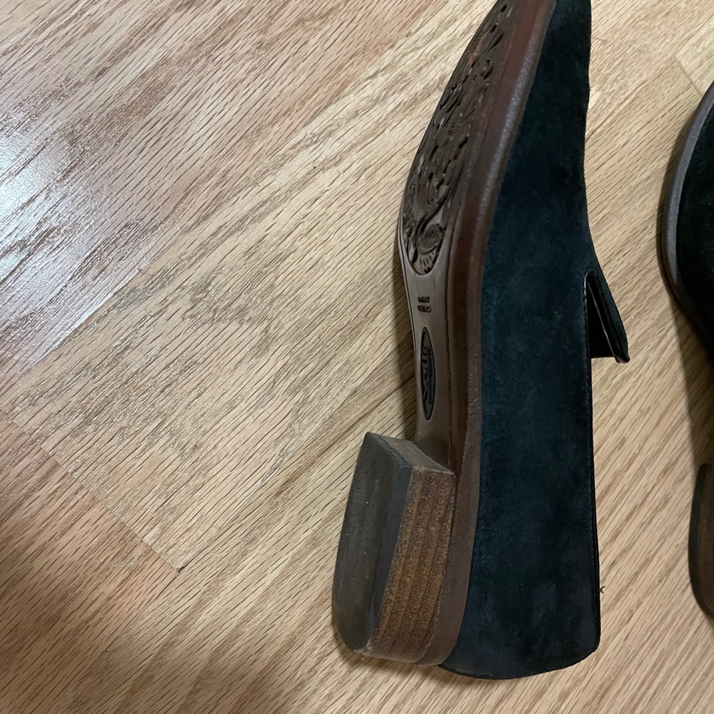 Women’s Sofft black loafers, Size 6.5 M